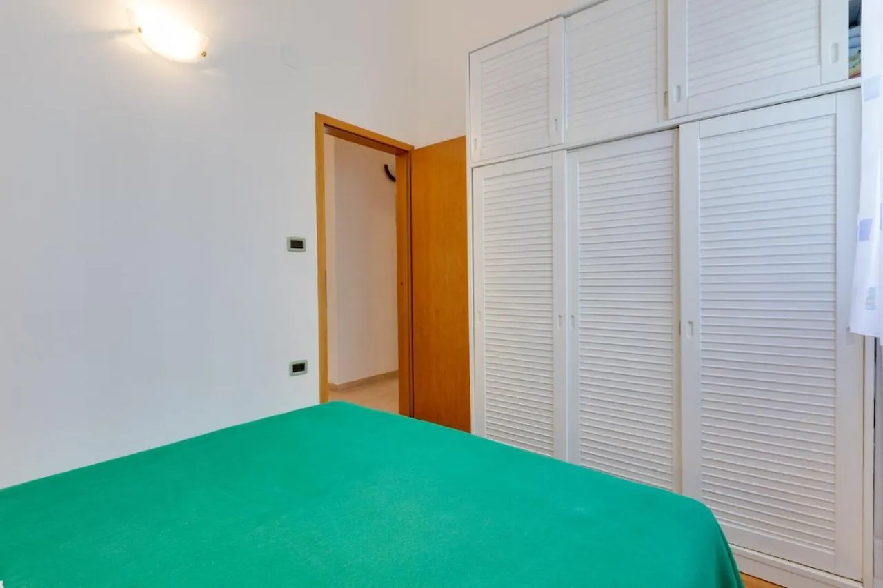 בית הארחה מאלי לוסיניי Apartments Nives, Artatore קרואטיה