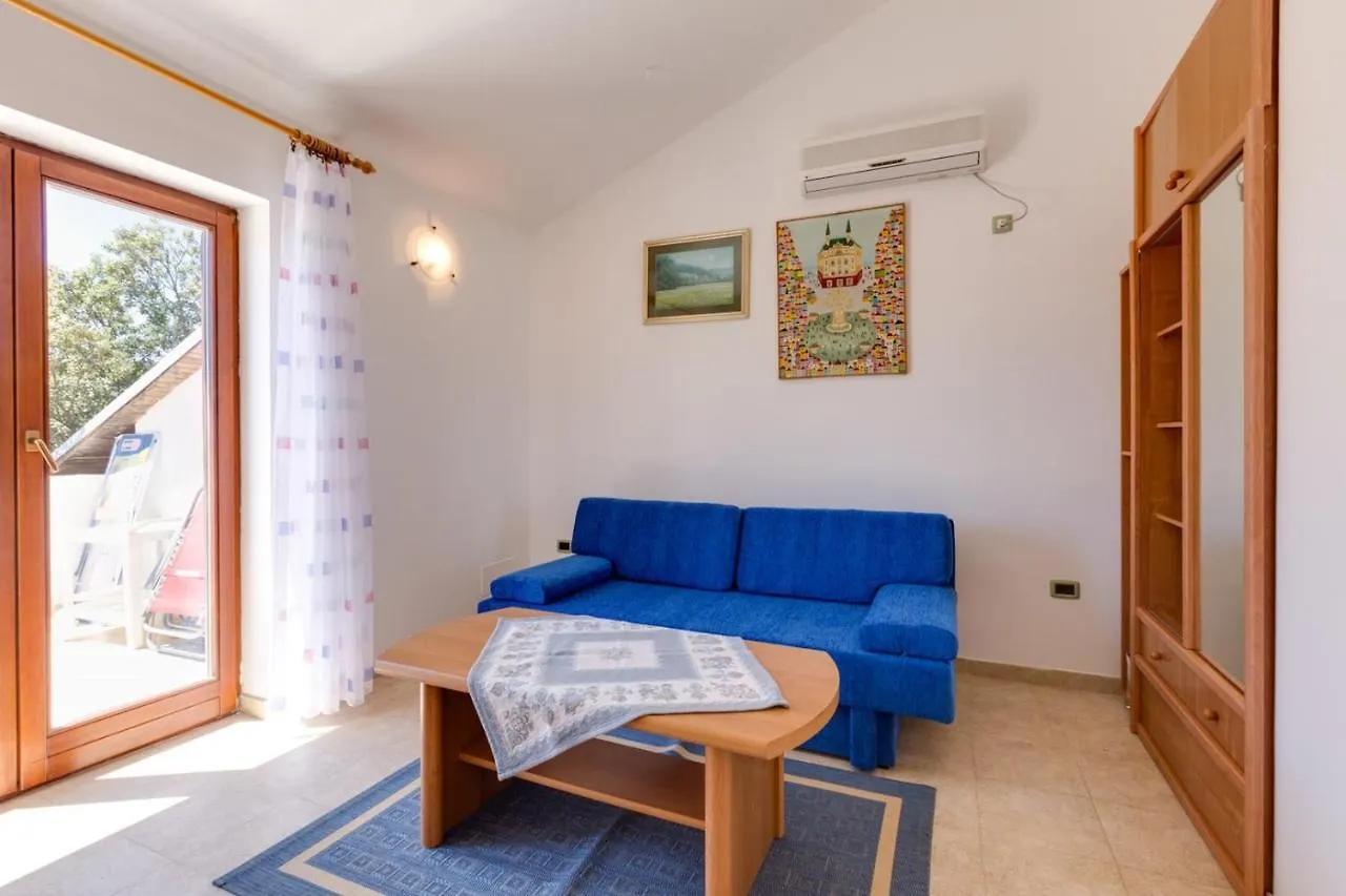 מאלי לוסיניי Apartments Nives, Artatore 0*, מאלי לוסיניי