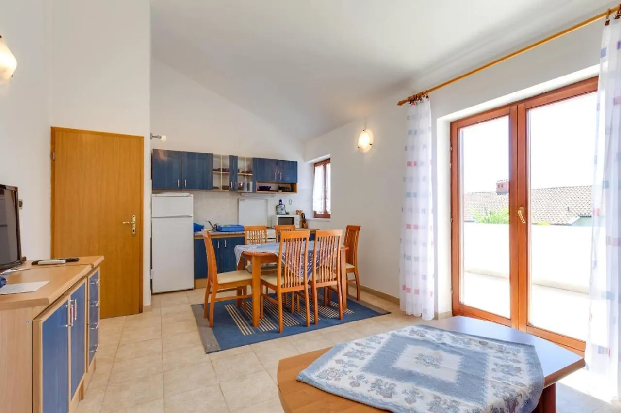 מאלי לוסיניי Apartments Nives, Artatore קרואטיה